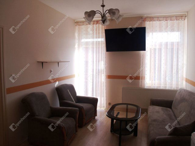 Kiadó téglalakás, albérlet, Pacsán 120 E Ft / hó, 2 szobás