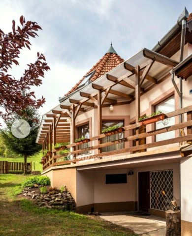 Eladó családi ház, Mátraszentimrén 159 M Ft, 9 szobás