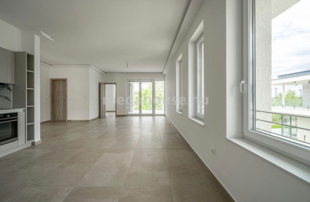 Eladó téglalakás, Törökbálinton 155 M Ft, 4 szobás