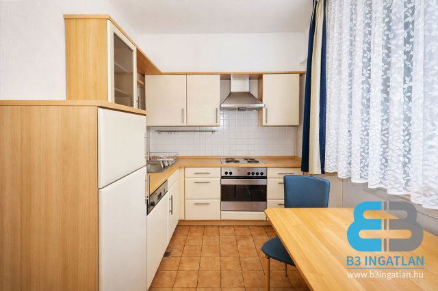Eladó panellakás, Budapesten, XX. kerületben 65 M Ft, 2+1 szobás