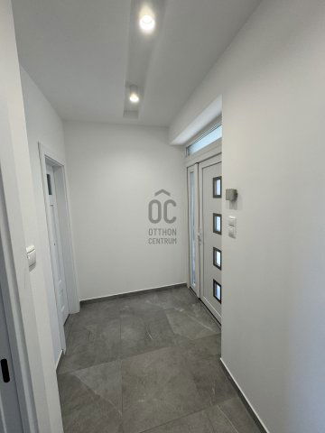 Eladó családi ház, Nyíregyházán 112 M Ft, 1 szobás