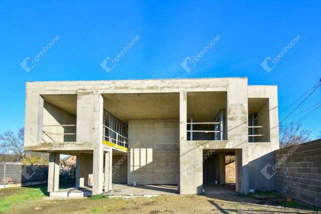 Eladó családi ház, Szegeden 99.9 M Ft, 5 szobás