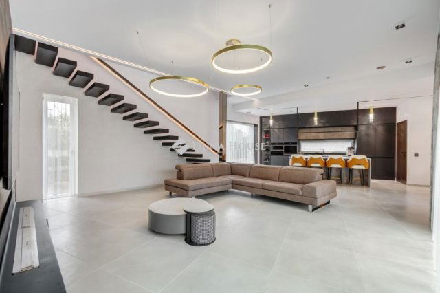 Kiadó családi ház, albérlet, Mogyoródon 2950 E Ft / hó