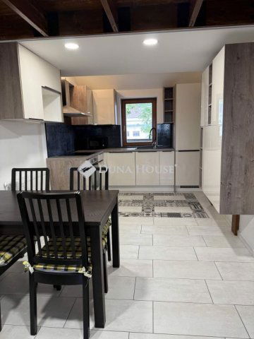 Eladó téglalakás, Pécsett, Munkácsy Mihály utcában 83.99 M Ft