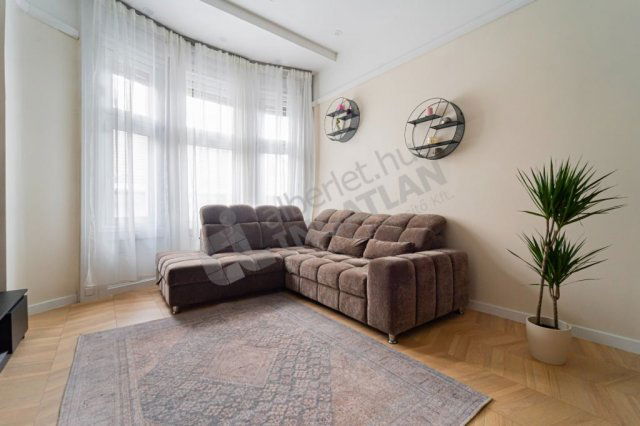 Kiadó téglalakás, albérlet, VI. kerületben, Dessewffy utcában