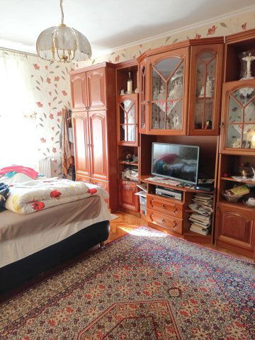 Eladó családi ház, Tatabányán 169 M Ft, 6 szobás