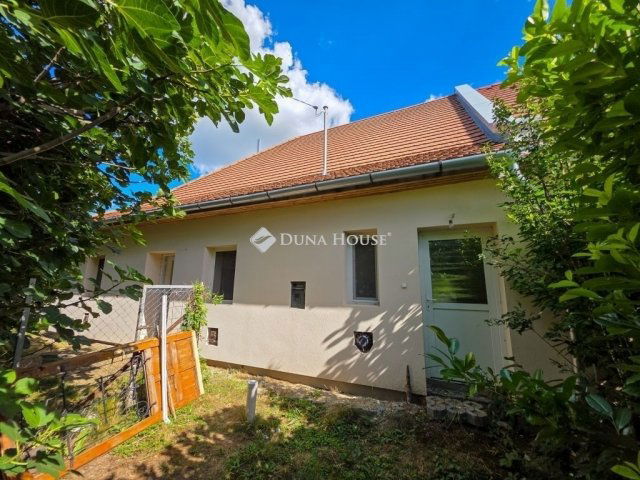 Eladó ikerház, Velencén 89 M Ft, 4 szobás / költözzbe.hu