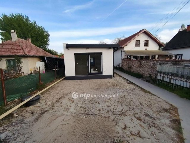 Eladó családi ház, Dömsödön 44.9 M Ft, 1+1 szobás