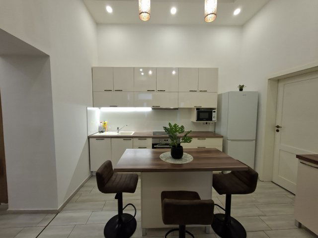 Kiadó téglalakás, albérlet, Debrecenben, Bajcsy-Zsilinszky utcában