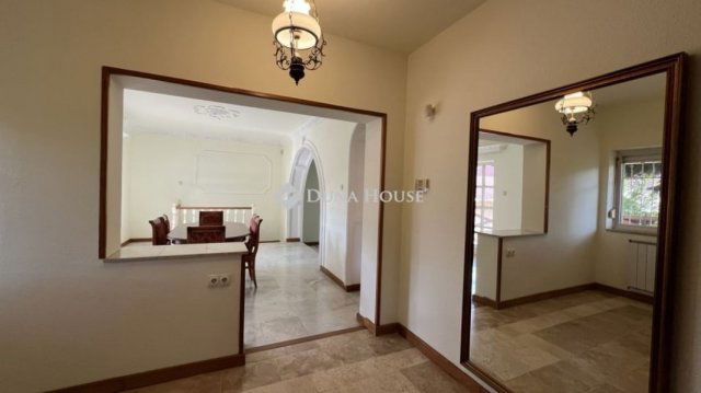 Eladó családi ház, Budapesten, XVI. kerületben 174 M Ft