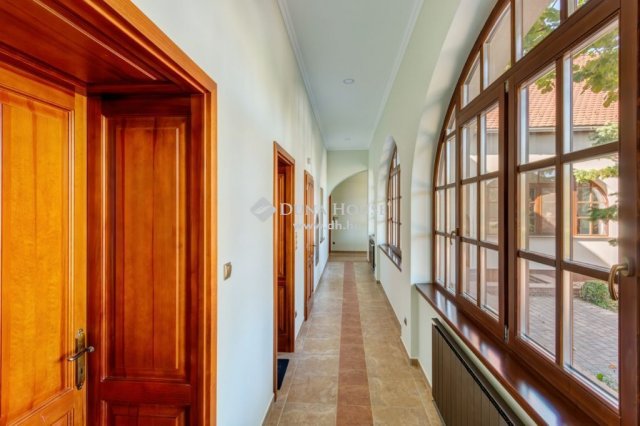 Eladó családi ház, Ráckevén 490 M Ft, 4 szobás