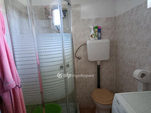 Eladó családi ház, Kókán 39.99 M Ft, 1+1 szobás