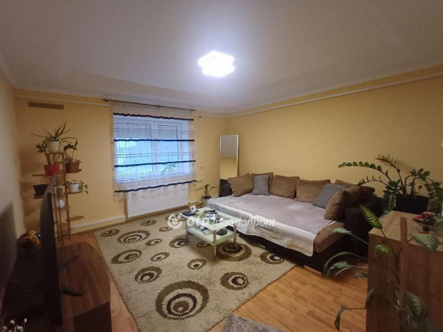 Eladó családi ház, Dunaharasztin 93 M Ft, 2+1 szobás