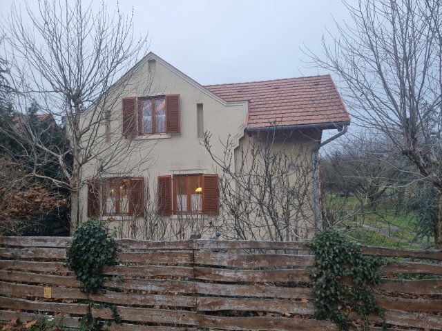 Eladó családi ház, Lesencefaluban 84.9 M Ft, 5 szobás