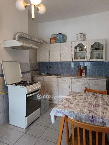 Eladó családi ház, Tépén 24.5 M Ft, 1 szobás