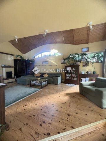 Eladó családi ház, Telkin 179 M Ft, 3+1 szobás