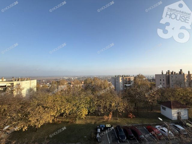 Eladó téglalakás, Szekszárdon 35.95 M Ft, 3 szobás