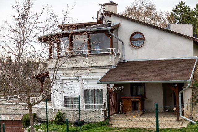 Eladó családi ház, Báron 89.5 M Ft, 4+1 szobás