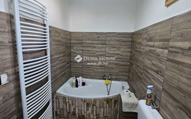 Eladó családi ház, Babarcon 29.99 M Ft, 2 szobás