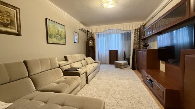 Kiadó panellakás, albérlet, Debrecenben 395 E Ft / hó, 3 szobás