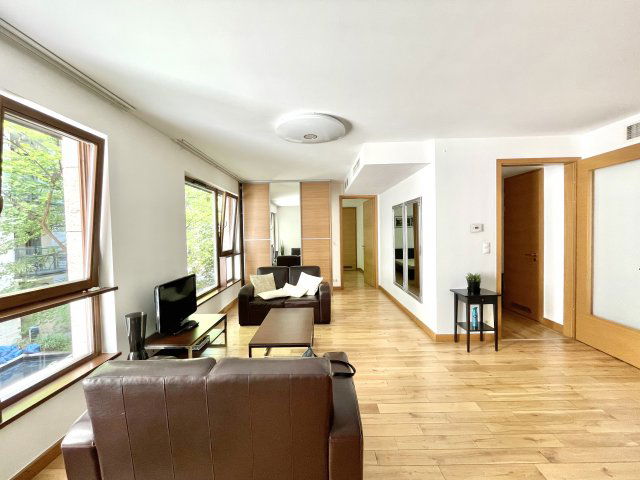 Kiadó téglalakás, albérlet, Budapesten, VI. kerületben
