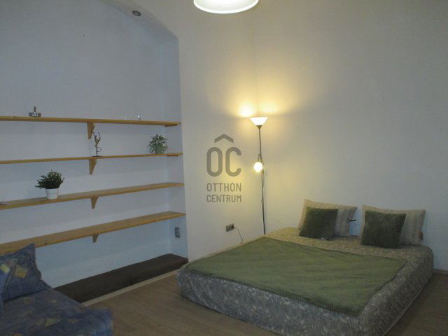 Kiadó téglalakás, albérlet, VIII. kerületben, Illés utcában