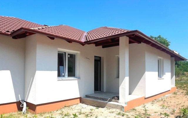 Eladó családi ház, Erdőkertesen 94.99 M Ft, 5 szobás