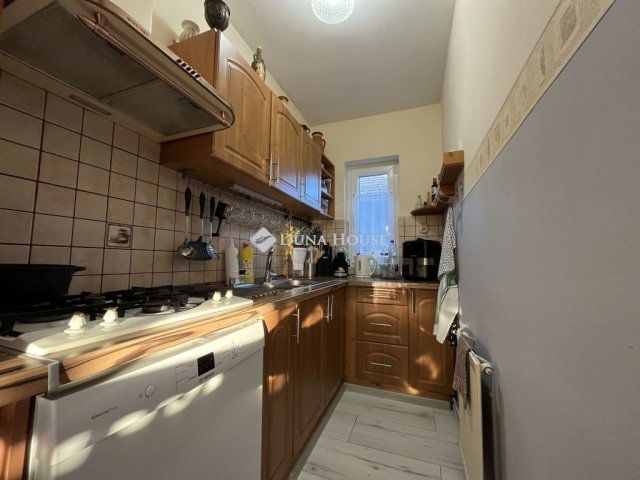 Eladó családi ház, Balatonfűzfőn 124.9 M Ft, 4 szobás