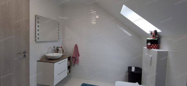 Eladó családi ház, Nyíregyházán 95 M Ft, 7 szobás