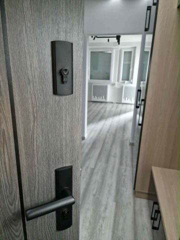 Eladó panellakás, Debrecenben, Derék utcában 75.99 M Ft