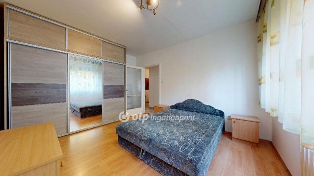 Eladó panellakás, Nyíregyházán 43.6 M Ft, 2 szobás