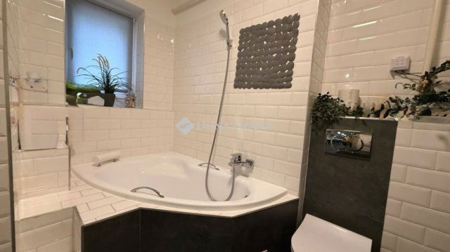 Eladó ikerház, Budapesten, XVIII. kerületben 104 M Ft, 3 szobás