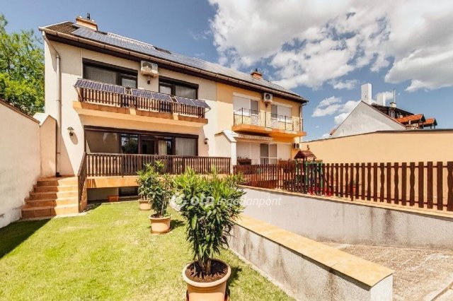 Eladó ikerház, Egerben 140 M Ft, 4 szobás / költözzbe.hu