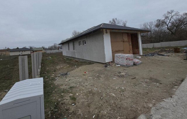 Eladó családi ház, Ráckevén 89.99 M Ft, 5 szobás