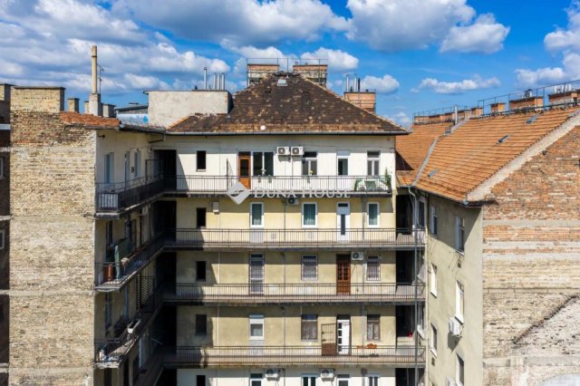 Eladó téglalakás, Budapesten, VII. kerületben 64.9 M Ft
