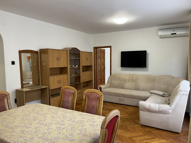 Kiadó téglalakás, albérlet, Debrecenben 300 E Ft / hó, 4 szobás