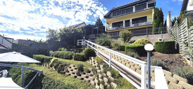 Eladó családi ház, Badacsonytomajon, Park utcában 285 M Ft