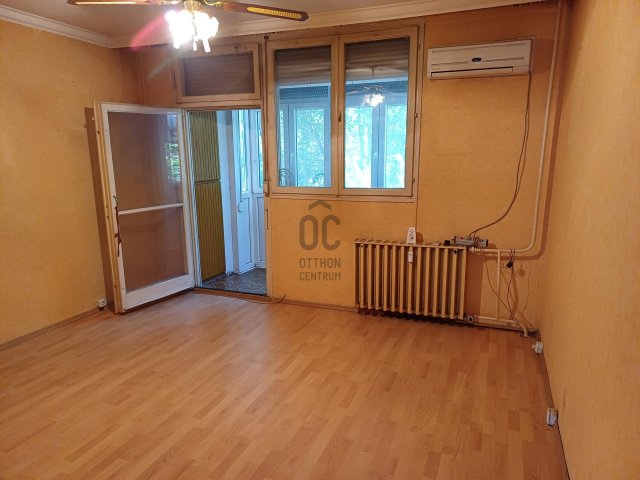 Eladó panellakás, Kecskeméten 46.9 M Ft, 2 szobás
