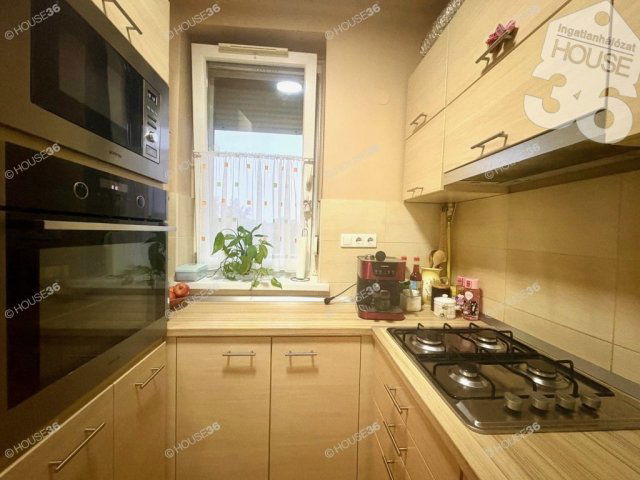 Eladó téglalakás, Nagykőrösön 37.9 M Ft, 3 szobás