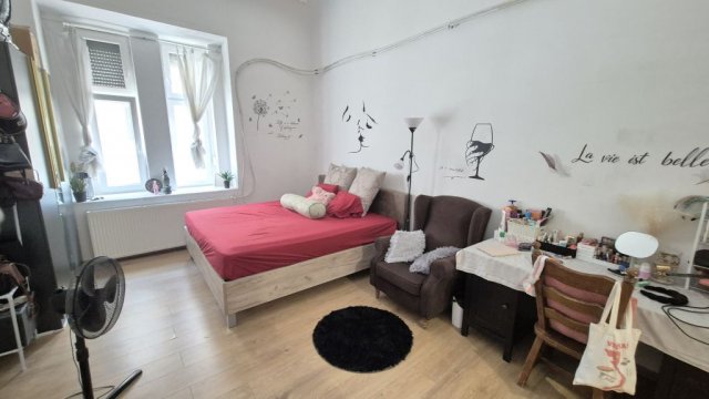 Eladó téglalakás, Budapesten, VIII. kerületben, Csobánc utcában