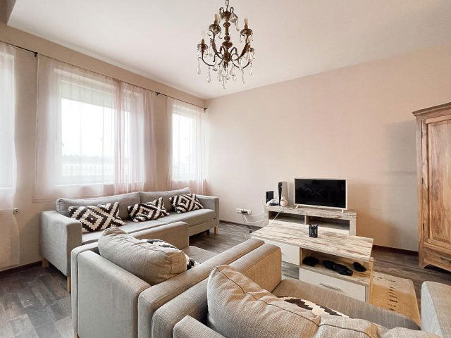 Eladó téglalakás, VIII. kerületben, Teleki László téren