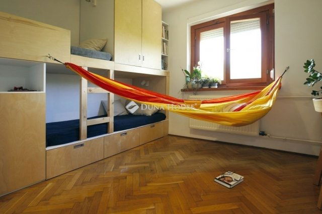 Eladó téglalakás, Dunaújvárosban 45.3 M Ft, 2+1 szobás