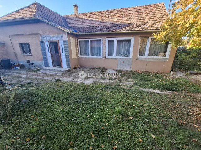 Eladó családi ház, Kiskunfélegyházán 24.9 M Ft, 2+1 szobás