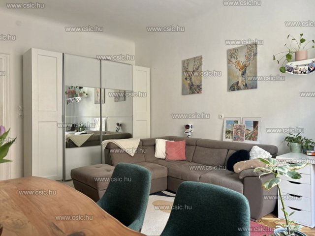 Eladó téglalakás, Budapesten, II. kerületben 70 M Ft, 2 szobás