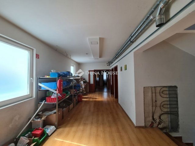 Eladó családi ház, Diósdon 250 M Ft, 5 szobás