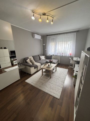 Eladó panellakás, Budapesten, XV. kerületben 49.9 M Ft