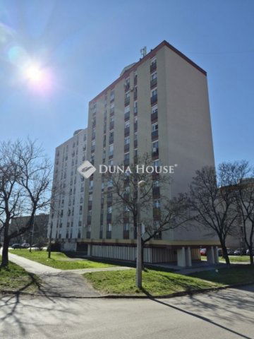 Eladó panellakás, Pécsett 46 M Ft, 2 szobás