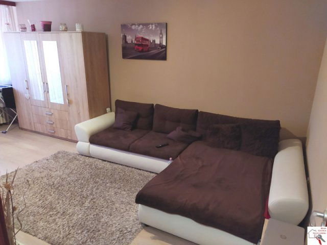 Eladó panellakás, Pécsett 45.5 M Ft, 2 szobás