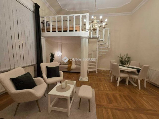 Eladó téglalakás, Budapesten, VI. kerületben 99.9 M Ft, 2 szobás