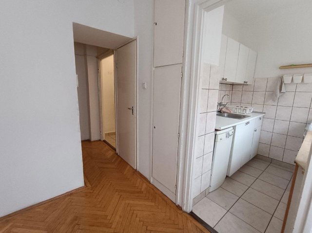 Kiadó téglalakás, albérlet, I. kerületben, Mihály utcában